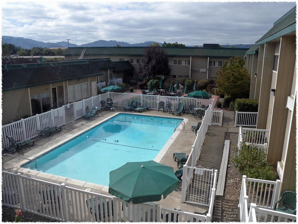 Windmill Inn Of Roseburg Fasiliteter bilde